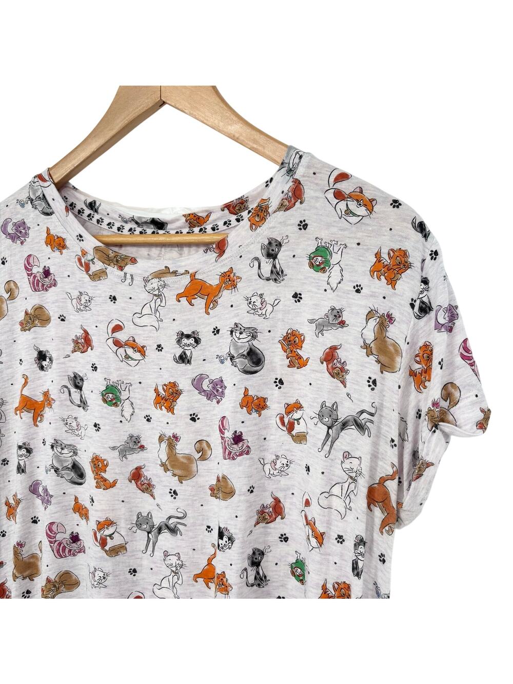 Disney Parks Light Purple Cats Shirt Size M